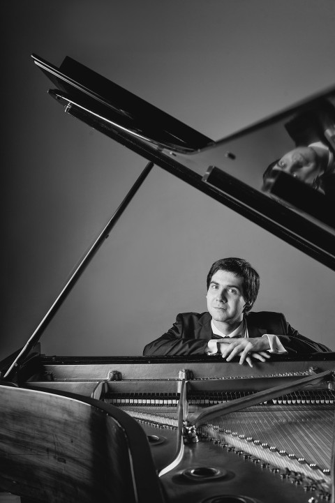 Vadym Kholodenko Van Cliburn Competition Moreland Photography Editorial Photography International Pianist Professional Headshots Lifestyle Photography